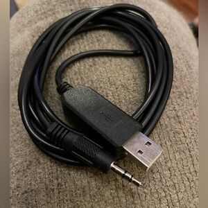 6ft Universal Black USB to 3.5mm  programming Cable
